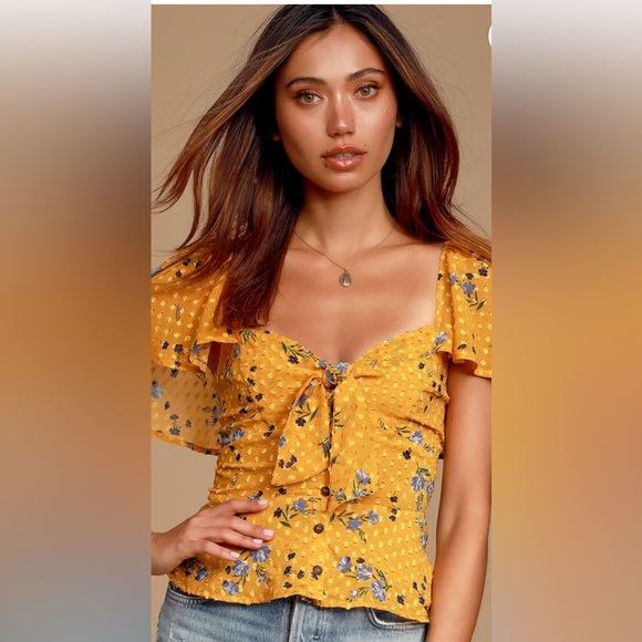 ASTR Top - Picture 1 of 6